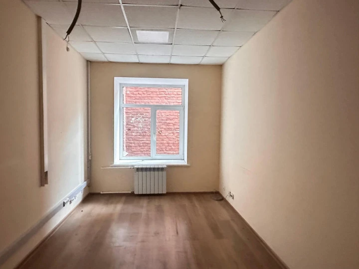 Нежилое помещение 218 кв.м. на Петроградской набережной